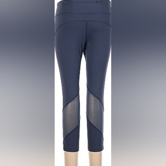 WOMEN'S NIKE CAPRI GREY LEGGINGS SIZE LG - Picture 2 of 9